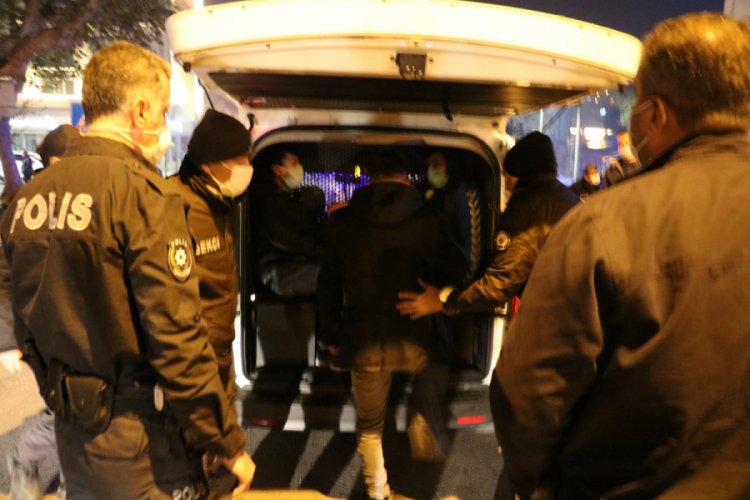 Kısıtlama ihlali yapıp gazetecileri tehdit ettiler