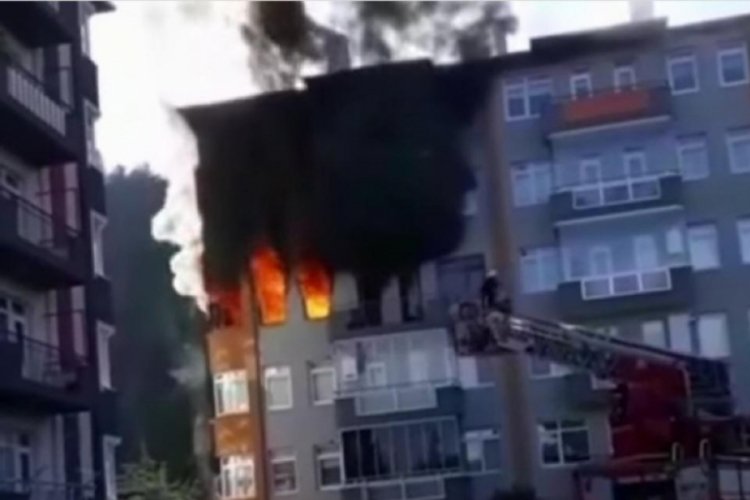 Yangın, evi kullanılamaz hale getirdi