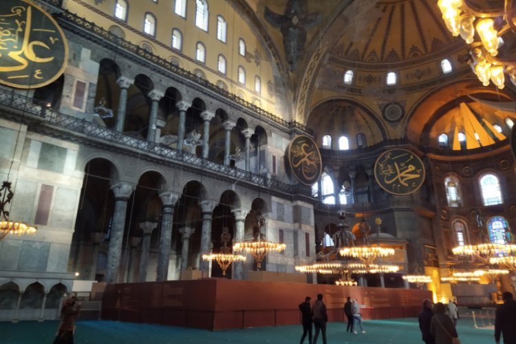 Ayasofya'da dev iskele 7 yıl sonra kaldırıldı