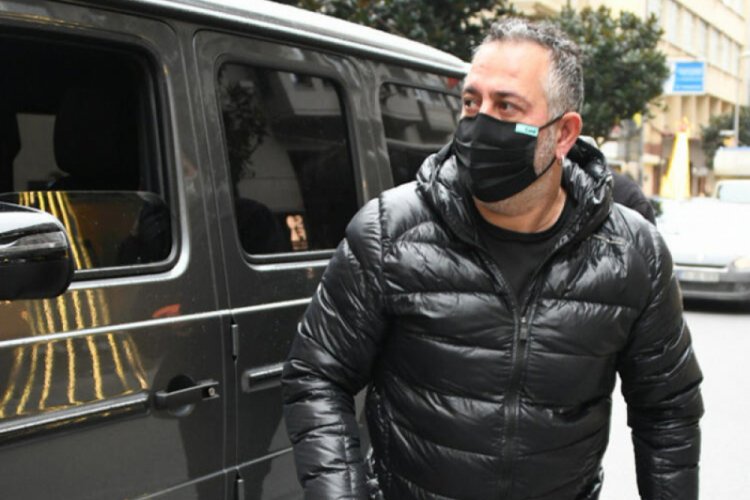 Cem Yılmaz'dan muhabirlere sert çıkış: Evet, çocuk aldırdım