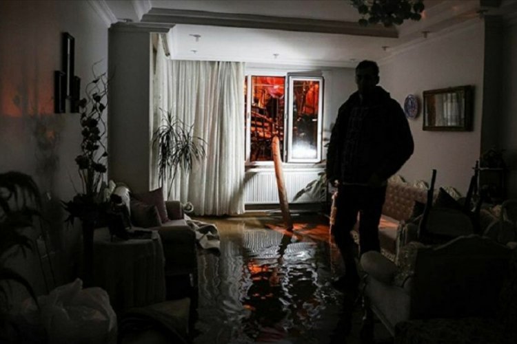 İstanbul'da sağanak nedeniyle su baskını