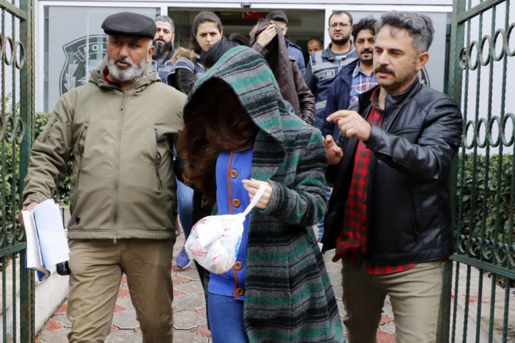 Eski sevgili cinayetinde Asuman'ın cezası 25 yıl hapisten 14 yıla düştü