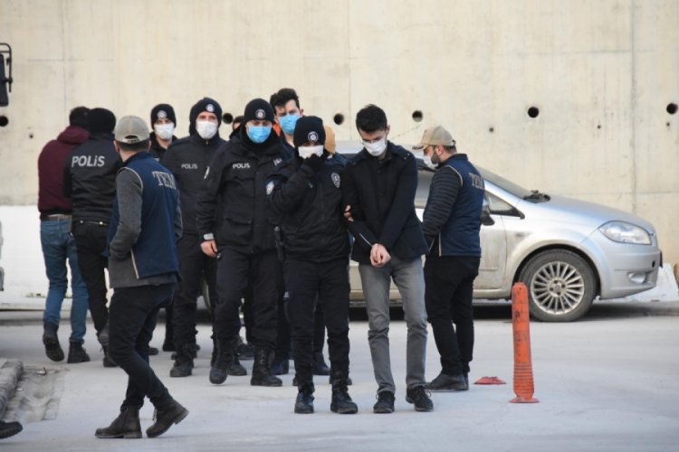'Motivasyonu artırmak için Gülen'in atletinden parça hediye edildi'