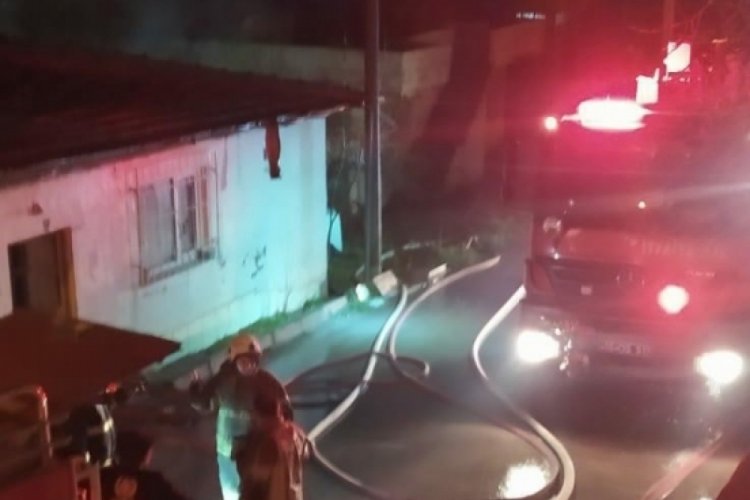 Bursa'da gecekonduda korkutan yangın