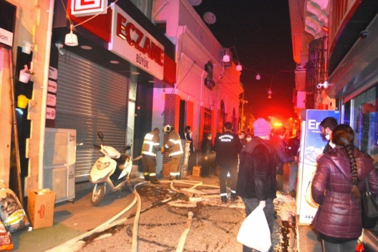 Ayvalık'ta ev yangını