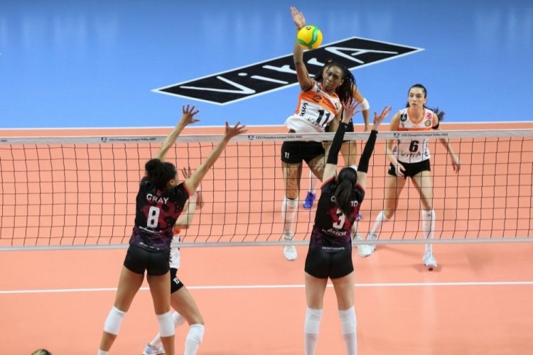 Eczacıbaşı VitrA, çeyrek finalde elendi