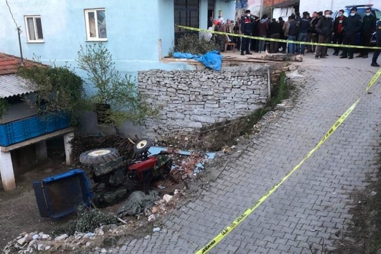 Traktörün altında kalan sürücü hayatını kaybetti
