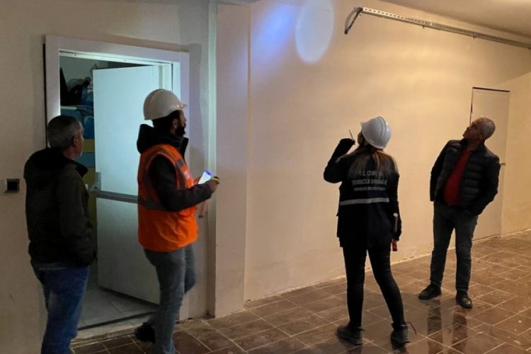 Diyarbakır da depremden etkilenen 31 yapı acil yıkılacak Güncel