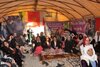 Abdullah Öcalan posteri altında...