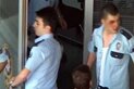 Havalimanında polise dayak!