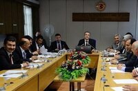 Komisyon akademisyenleri dinleyecek