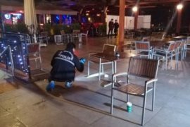 Eğlence mekanında silahlı kavga!