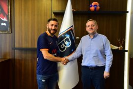 Başakşehir'de Tunay Torun ile yollar ayrıldı