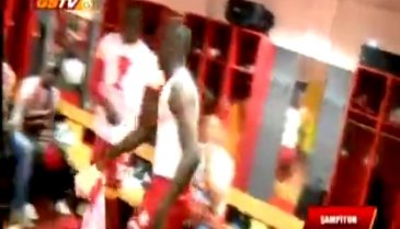 Drogba'dan şampiyonluk dansı