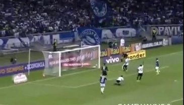Boş kaleye gol kaçırılır mı?...İşte cevabı...