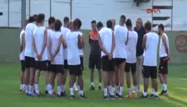 Adanaspor'un transferleri terör saldırısı nedeniyle kente gelemedi