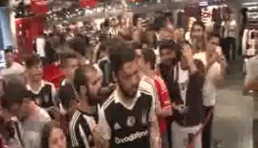 Vodafone Arena'da Adriano coşkusu