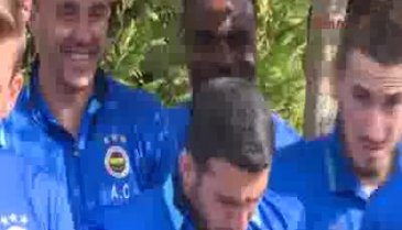 Emmanuel Emenike çocuklar gibi