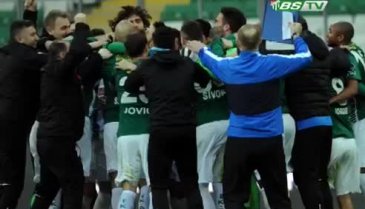 Bursaspor'da oyuncuları maça aileleri motive etti