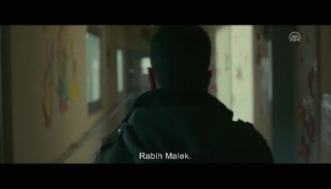 Dağların Ardında fragmanı izle