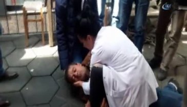 Hasta tarafından tekmelenen hemşirenin zor anları