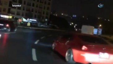 Lüks otomobilli trafik magandaları kamerada