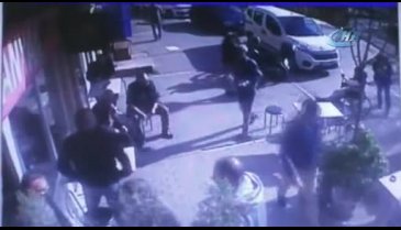 Bursa'da sara nöbeti geçiren adama yardım bahanesiyle yaklaşıp, parasını çaldı