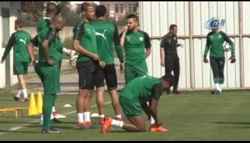 Bursaspor Teknik Direktörü Le Guen, Kasımpaşa maçı öncesi konuştu