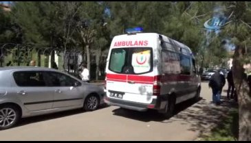 Liseli kız okulda kurusıkı tabanca ile dehşet saçtı!