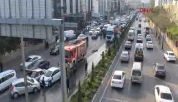 Tanker kaydı, cadde savaş alanına döndü