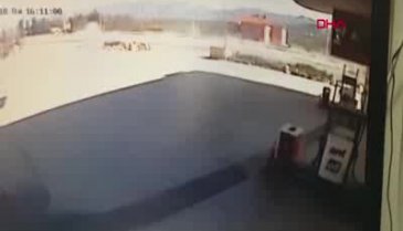 Esat Kabaklı trafik kazasında yaralandı