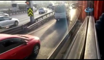 Uyanık sürücüler trafiği birbirine kattı