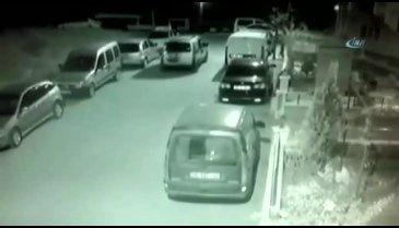 Oto fareleri kameradan kaçamadı