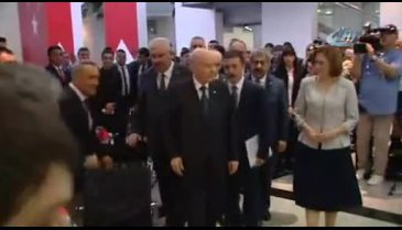 Milletvekiliği için ilk başvuruyu Bahçeli yaptı!