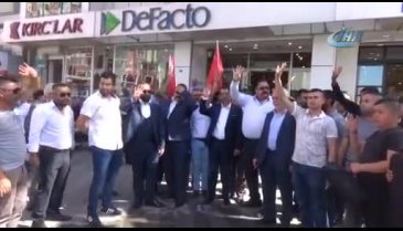 Bursa'da Roman Başkandan AK Parti'ye sazlı sözlü başvuru
