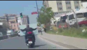 Trafikte tehlikeli yolculuklar