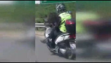 Bacak bacak üstünde yolculuk kamerada