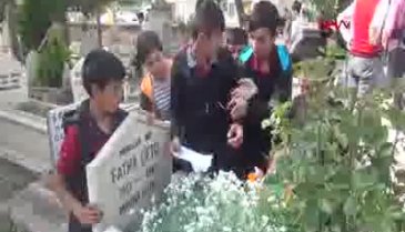 Gizemli kızın görüldüğü mezarlığa akın ediyorlar!