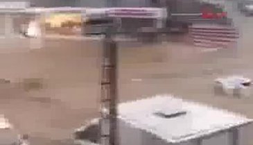 Başkent öğle saatlerinde felaketi yaşadı! Sel vurdu... - 2