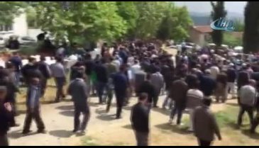 Bursa'da düğünden dönerken hayatını kaybeden 3 kişi toprağa verildi