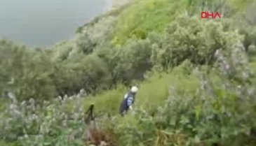 Bursa'da uçuruma düşerken ağaç dallarına takılınca ölümden döndü