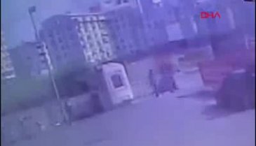 Gaspçıların para dolu çantayla kaçış anları kamerada