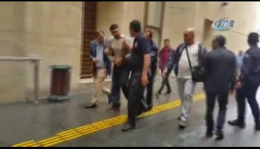 Bursa'da taciz zanlısının firar hayalleri merdivenlere takıldı!