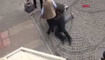 Zabıta 'gelin vurun' dedi, kalabalık linç etmeye kalktı