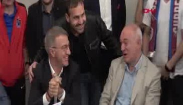 Ahmet Ağaoğlu Bursa'da Trabzonspor taraftarıyla buluştu
