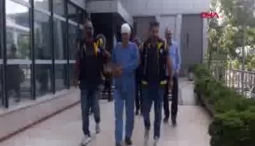 Bursa'da kadın cinayeti zanlısı yaralı halde sevk edildiği adliyede tutuklandı