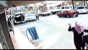 Vatandaşın dikkati küçük kızı ölmekten kurtardı