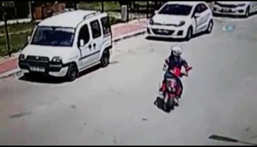 Husumetlisinin aracını benzin döküp yaktı!