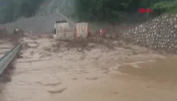 Bursa'yı sağanak vurdu!