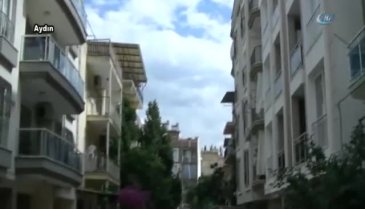 Anne ve babasını uyurken öldürdü! Kendine de bunu yaptı